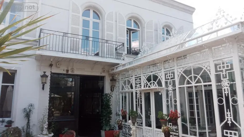 Maison a vendre Vendôme 41100 Loir-et-Cher 41 388 m2 9 pièces 1248000 euros 072/1867 001