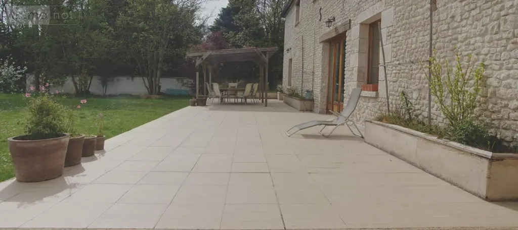 Propriete a vendre Courtempierre 45490 Loiret 45 469 m2 14 pièces 511875 euros 065/1236 017