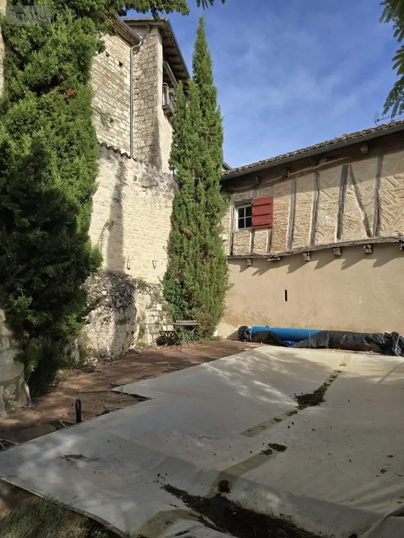 Maison a vendre Montpezat-de-Quercy 82270 Tarn-et-Garonne 82 242 m2 9 pièces 542320 euros 009/1741 002