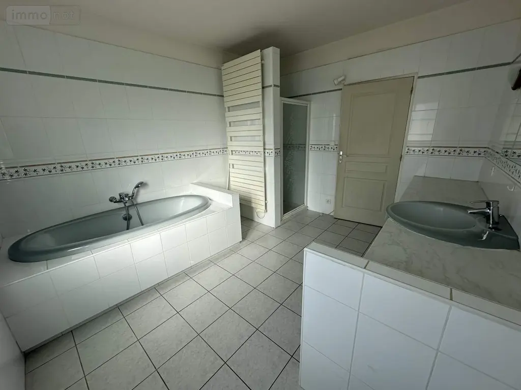 Maison a vendre Allonnes 49650 Maine-et-Loire 49 142 m2 6 pièces 273010 euros 49046/831 011
