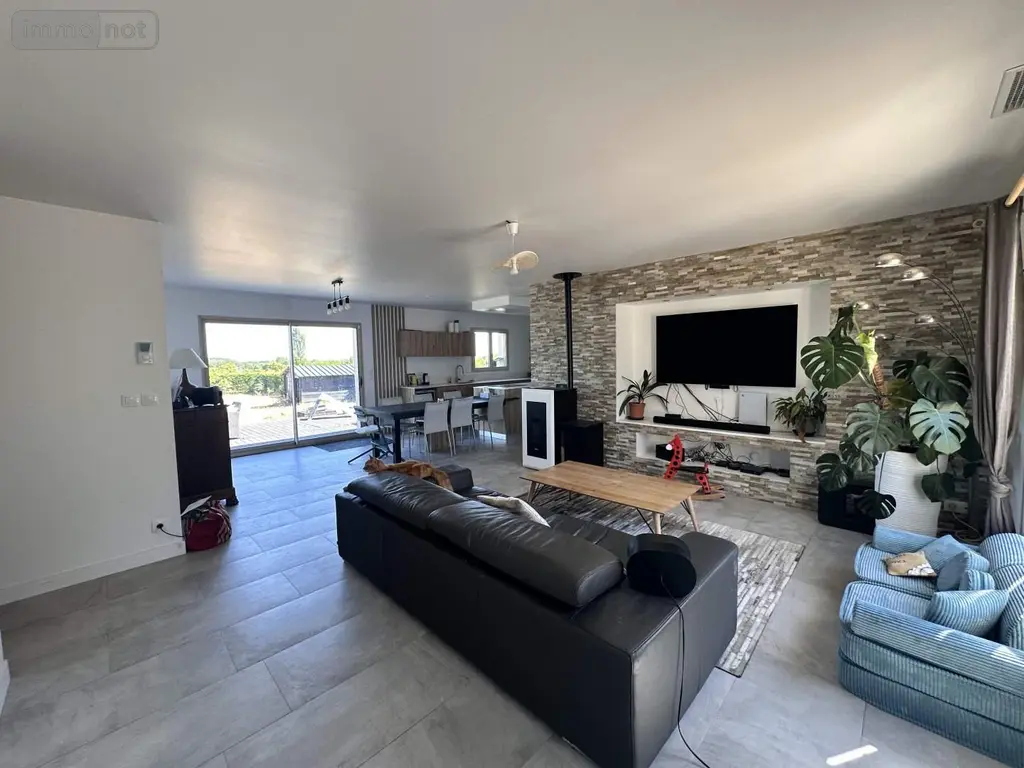 Maison a vendre Vernoil-le-Fourrier 49390 Maine-et-Loire 49 105 m2 5 pièces 229958 euros 49046/855 003