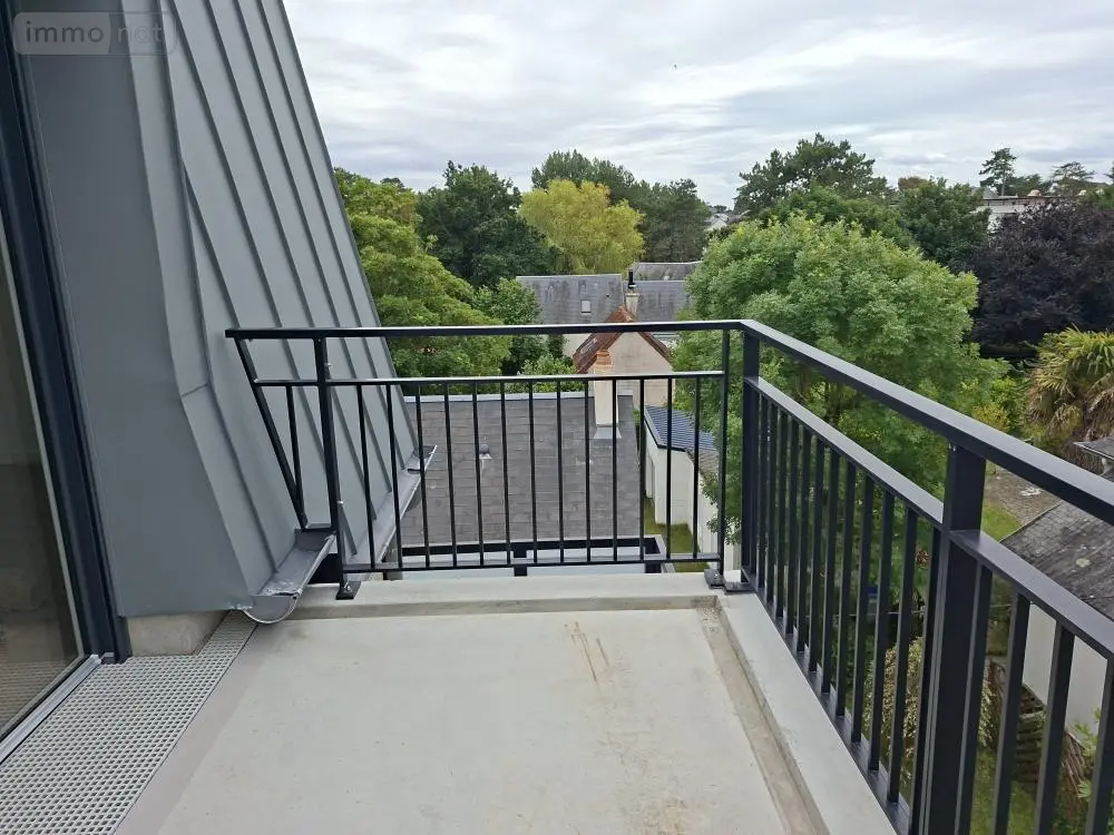 Location appartement Jullouville 50610 Manche 50 89 m2 5 pièces 1150 euros 028/1663 010