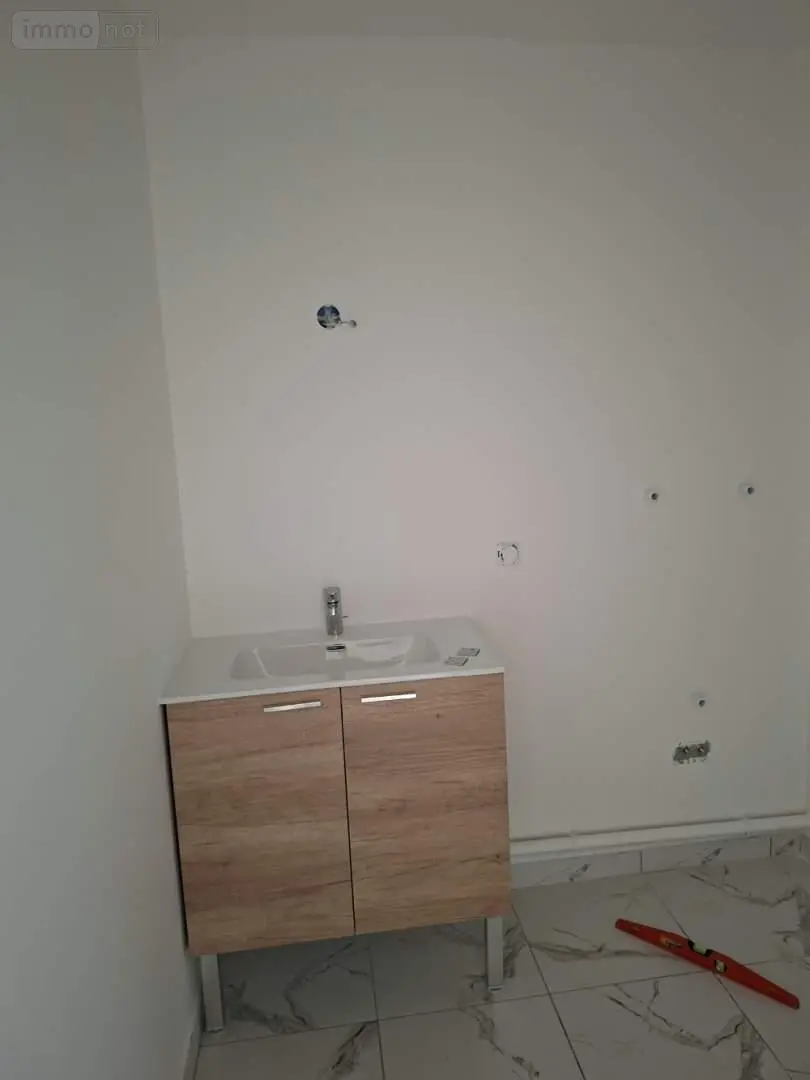 Location appartement Jullouville 50610 Manche 50 89 m2 5 pièces 1150 euros 028/1663 011