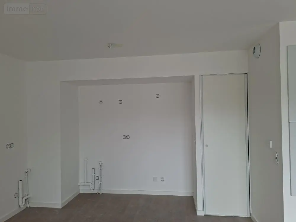 Location appartement Jullouville 50610 Manche 50 89 m2 5 pièces 1150 euros 028/1663 005