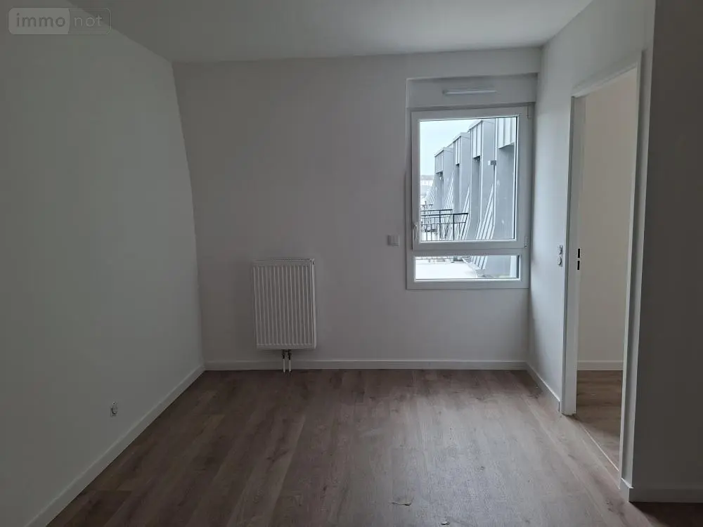 Location appartement Jullouville 50610 Manche 50 89 m2 5 pièces 1150 euros 028/1663 007