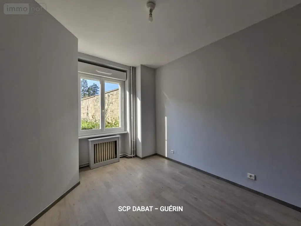 Immeuble de rapport a vendre Saint-Hilaire-du-Harcouët 50600 Manche 50 177 m2 9 pièces 184450 euros 8481 012