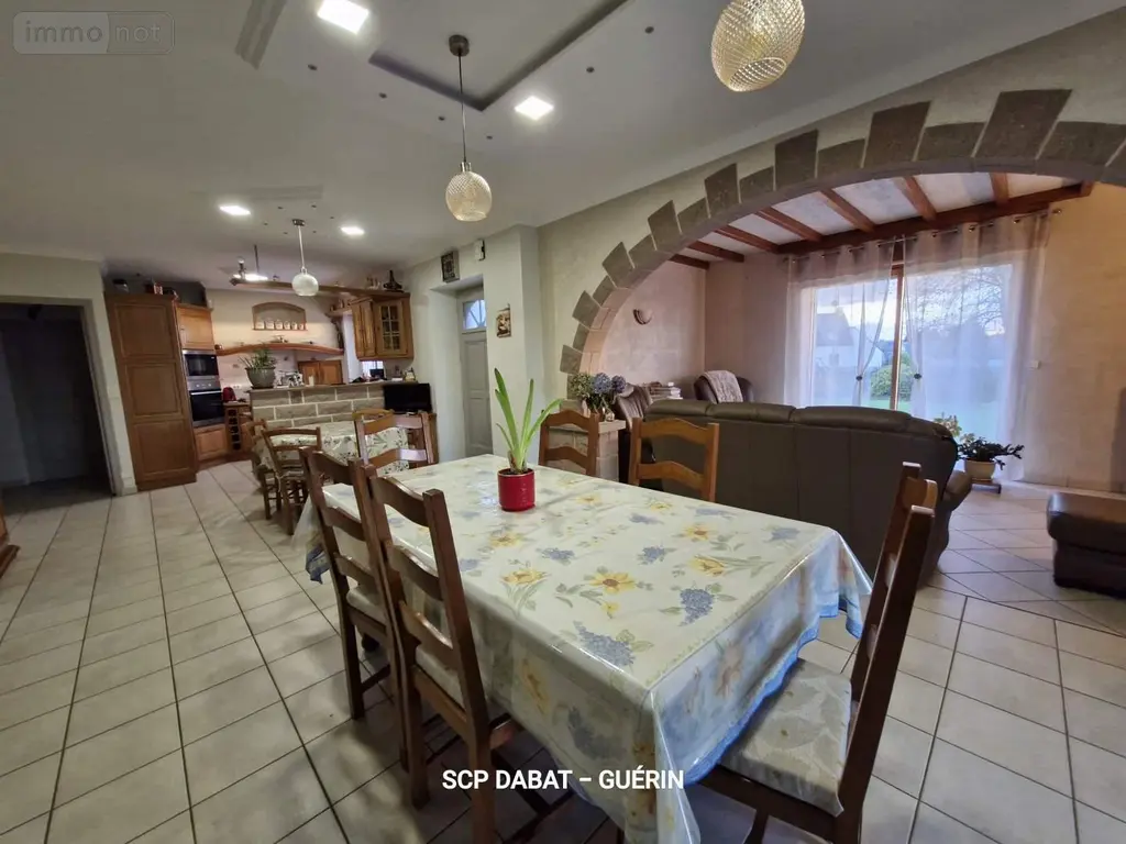 Maison a vendre Saint-Hilaire-du-Harcouët 50600 Manche 50 197 m2 6 pièces 337280 euros 8447 008