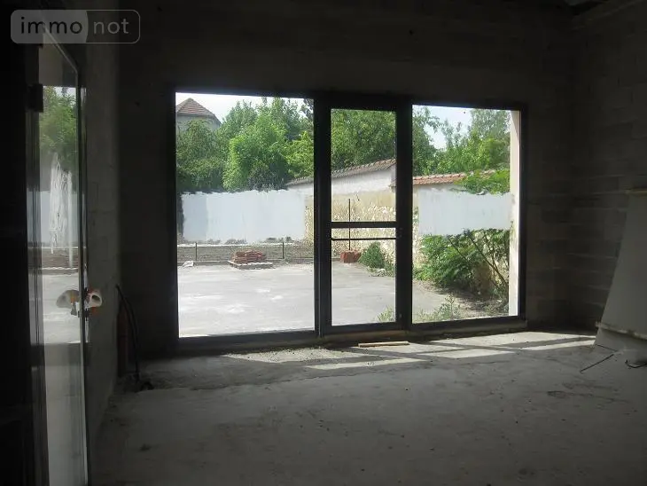Fonds et murs commerciaux a vendre Sézanne 51120 Marne 51 126 m2 3 pièces 163657 euros 034/565 003