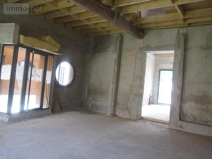 Fonds et murs commerciaux a vendre Sézanne 51120 Marne 51 126 m2 3 pièces 163657 euros 034/565 008