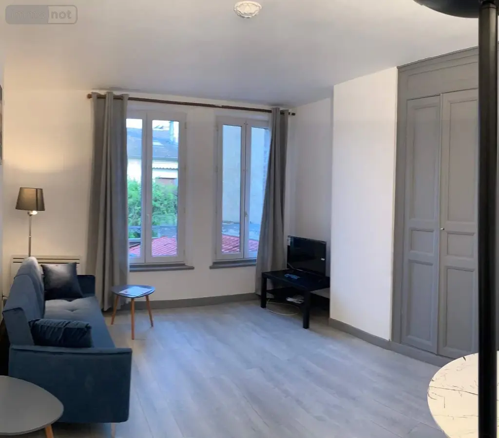 Location appartement Sézanne 51120 Marne 51 44 m2 2 pièces 547 euros 043/1521 004