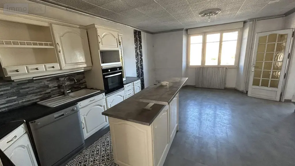 Maison a vendre La Roche-Neuville 53200 Mayenne 53 200 m2 8 pièces 150900 euros 028/2281 003