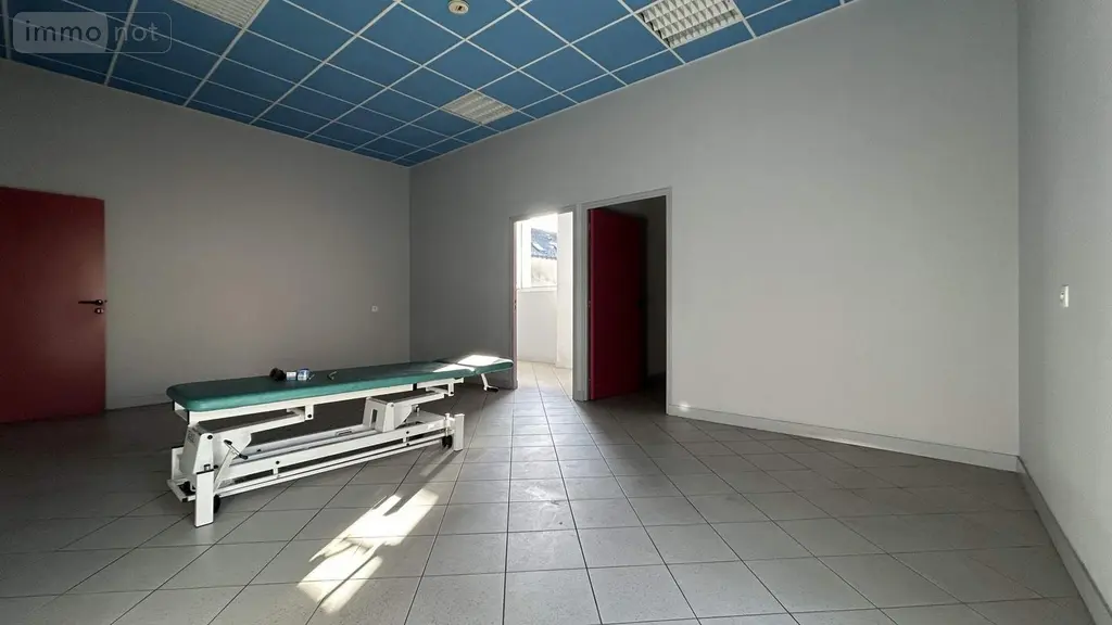 Fonds et murs commerciaux a vendre Château-Gontier-sur-Mayenne 53200 Mayenne 53 360 m2 15 pièces 321900 euros 028/2346 003