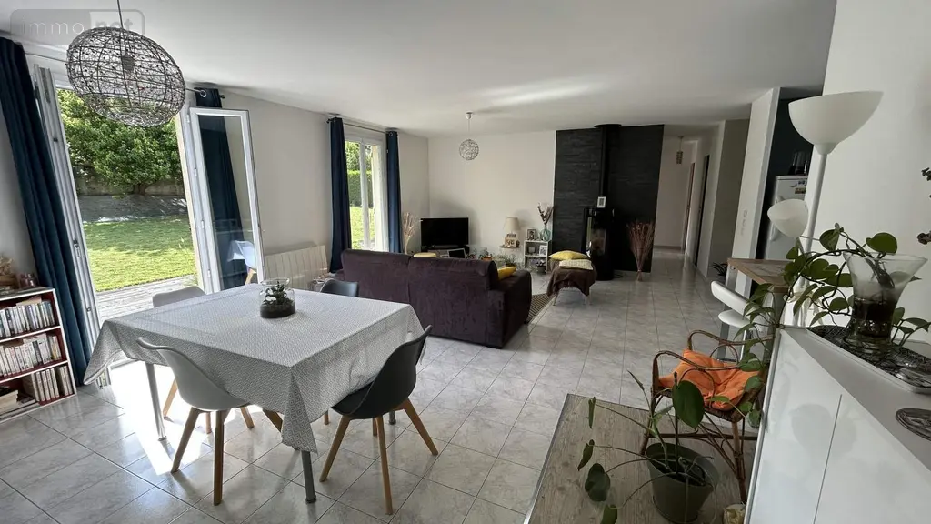 Maison a vendre Château-Gontier-sur-Mayenne 53200 Mayenne 53 105 m2 4 pièces 239900 euros 028/2371 001