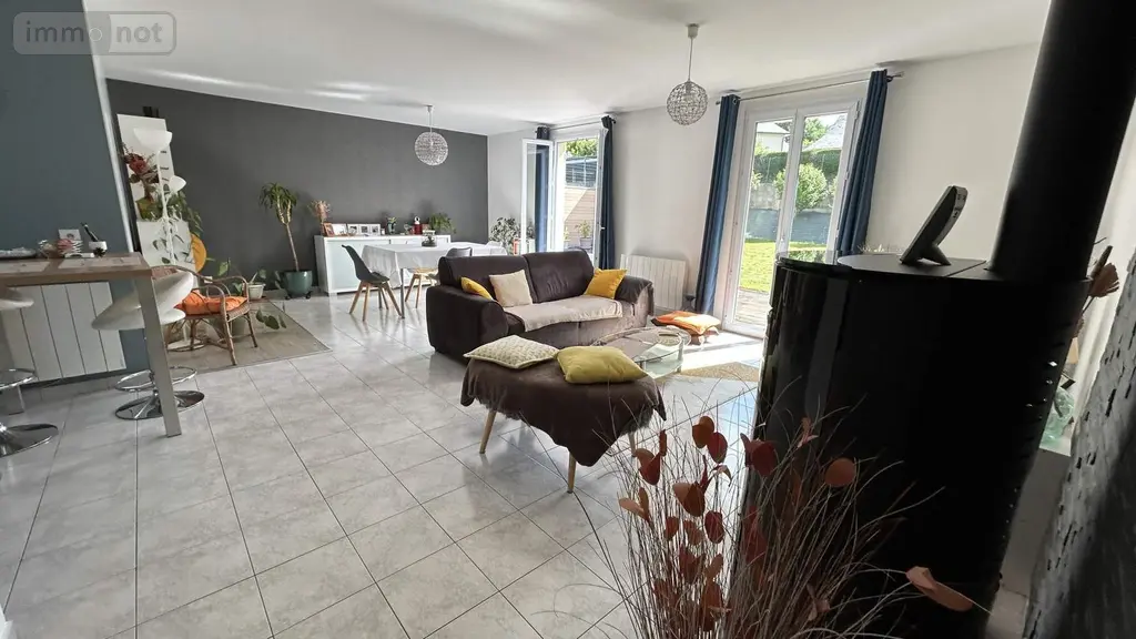 Maison a vendre Château-Gontier-sur-Mayenne 53200 Mayenne 53 105 m2 4 pièces 239900 euros 028/2371 003