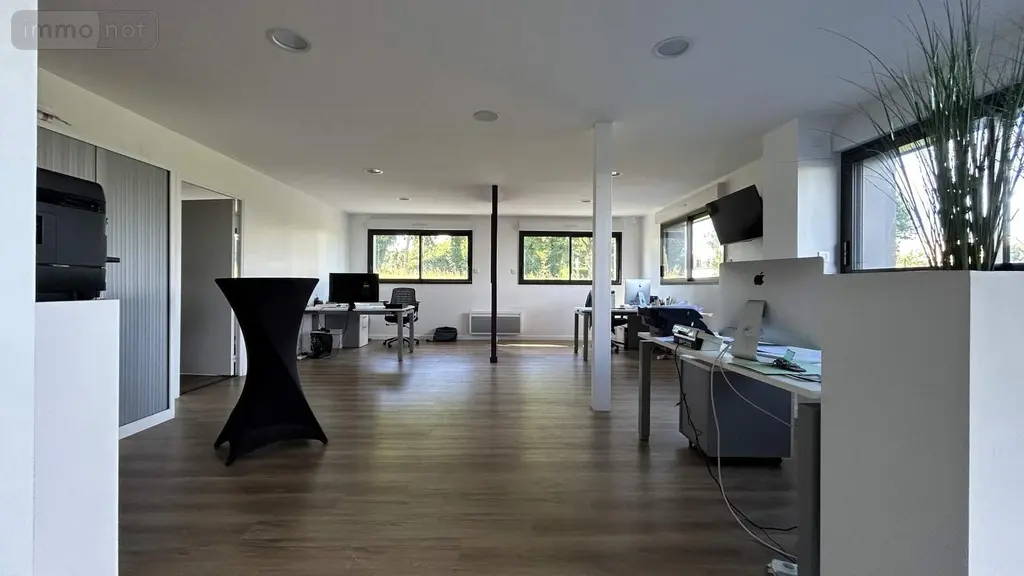 Fonds et murs commerciaux a vendre Château-Gontier-sur-Mayenne 53200 Mayenne 53 250 m2 4 pièces 362900 euros 028/2375 002