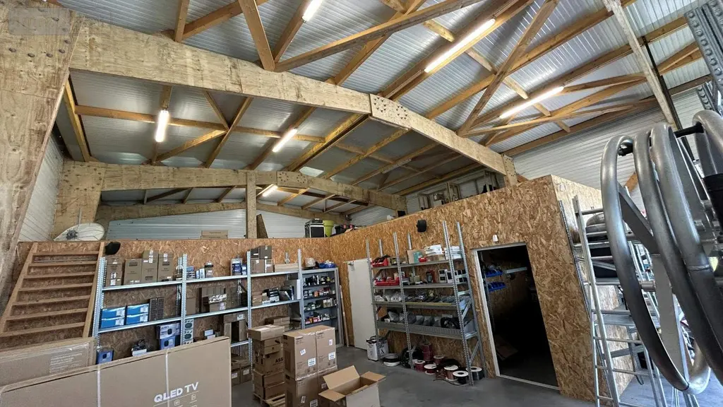 Fonds et murs commerciaux a vendre Château-Gontier-sur-Mayenne 53200 Mayenne 53 250 m2 4 pièces 362900 euros 028/2375 003
