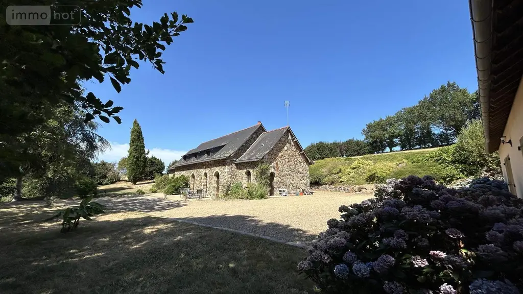 Maison a vendre La Roche-Neuville 53200 Mayenne 53 192 m2 7 pièces 372900 euros 028/2378 021