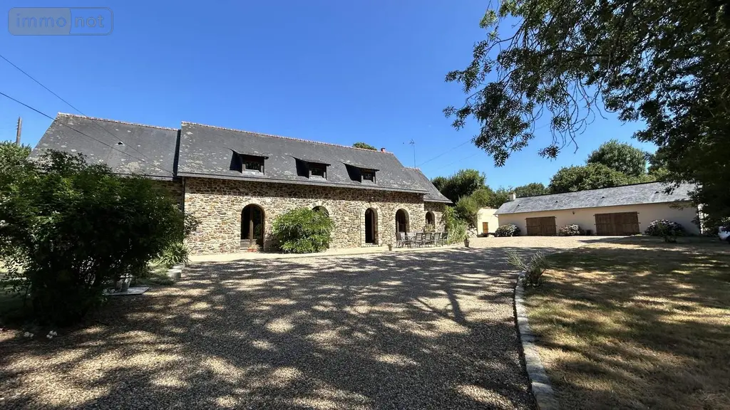Maison a vendre Château-Gontier-sur-Mayenne 53200 Mayenne 53 192 m2 7 pièces 372900 euros 028/2379 004
