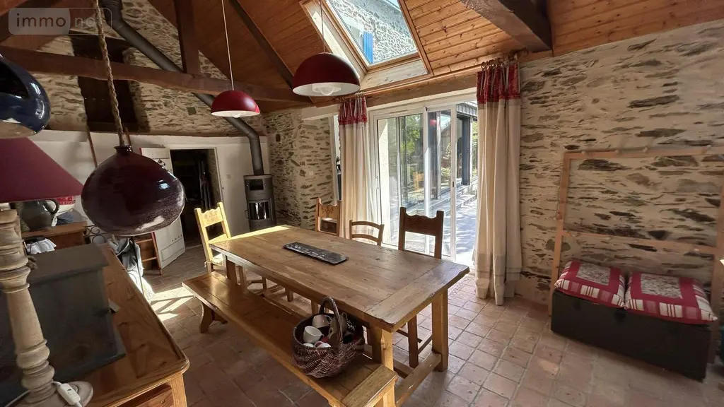 Maison a vendre Château-Gontier-sur-Mayenne 53200 Mayenne 53 200 m2 7 pièces 321900 euros 028/2380 016
