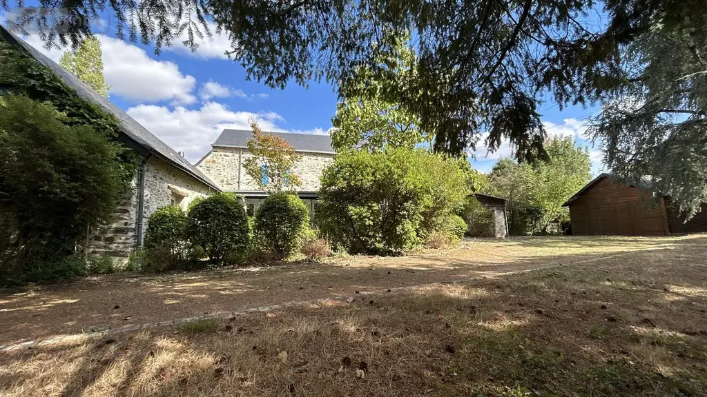 Maison a vendre Château-Gontier-sur-Mayenne 53200 Mayenne 53 200 m2 7 pièces 321900 euros 028/2380 026