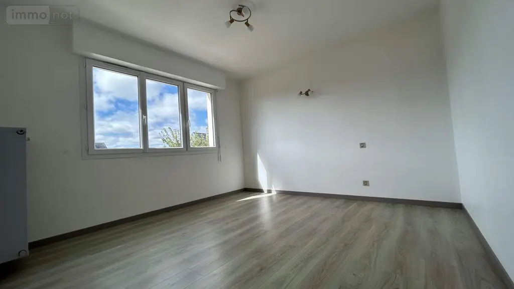 Appartement a vendre Château-Gontier-sur-Mayenne 53200 Mayenne 53 63 m2 3 pièces 125200 euros 028/2382 006