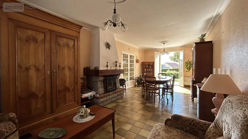 Maison a vendre Château-Gontier-sur-Mayenne 53200 Mayenne 53 103 m2 5 pièces 208900 euros 028/2385 003