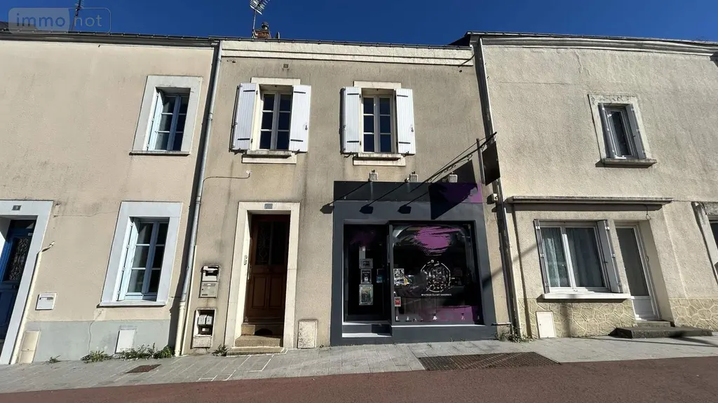 Maison a vendre Château-Gontier-sur-Mayenne 53200 Mayenne 53 120 m2 5 pièces 157200 euros 028/2389 001