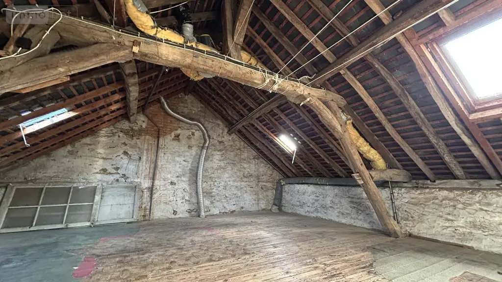 Immeuble de rapport a vendre Château-Gontier-sur-Mayenne 53200 Mayenne 53 120 m2 5 pièces 157200 euros 028/2393 011