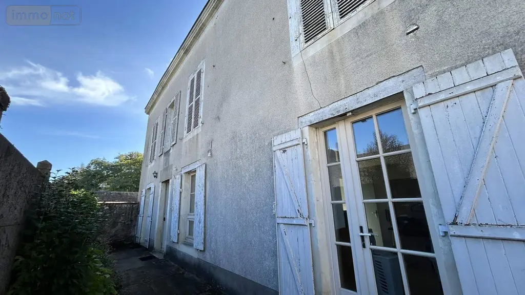 Immeuble de rapport a vendre Château-Gontier-sur-Mayenne 53200 Mayenne 53 127 m2 6 pièces 157500 euros 028/2394 001