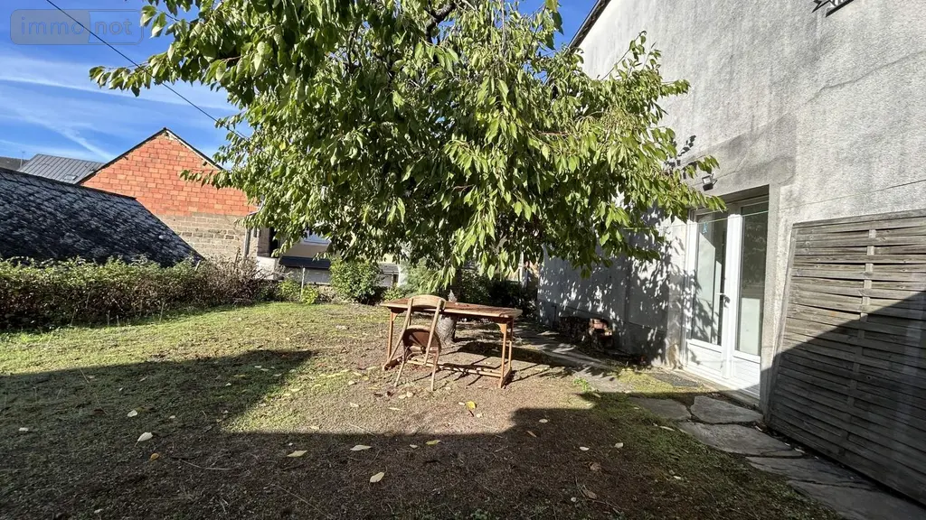 Immeuble de rapport a vendre Château-Gontier-sur-Mayenne 53200 Mayenne 53 127 m2 6 pièces 157500 euros 028/2394 008