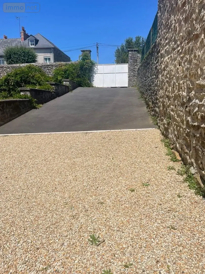 Maison a vendre Mayenne 53100 Mayenne 53 260 m2 13 pièces 372600 euros 046/811 011
