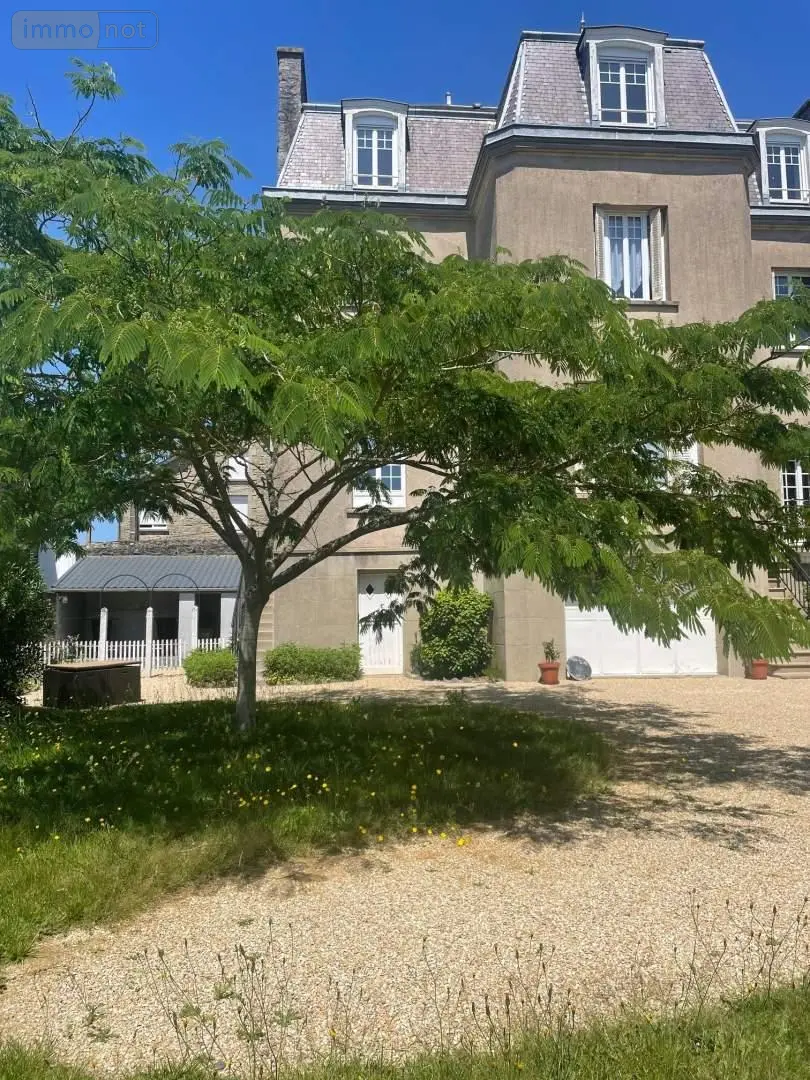 Maison a vendre Mayenne 53100 Mayenne 53 260 m2 13 pièces 372600 euros 046/811 013