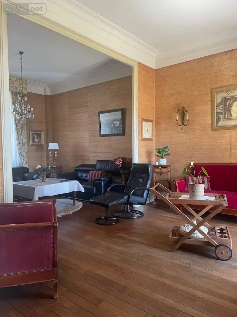 Maison a vendre Mayenne 53100 Mayenne 53 260 m2 13 pièces 372600 euros 046/811 016