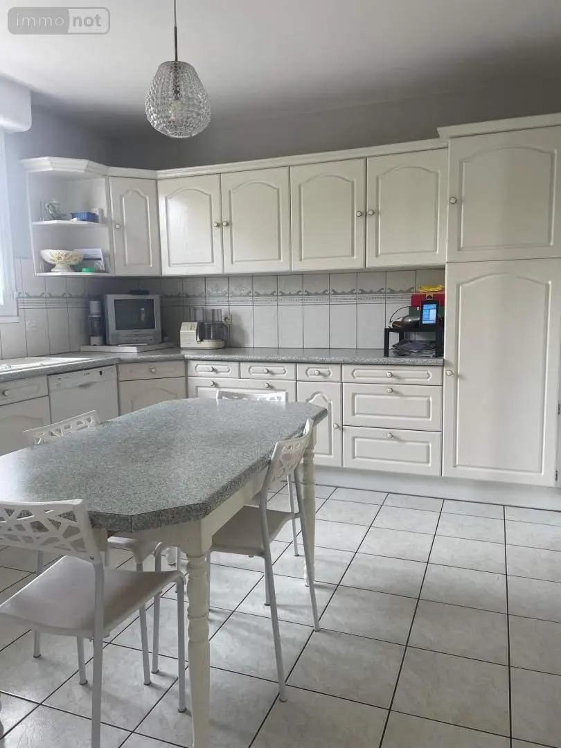 Maison a vendre Mayenne 53100 Mayenne 53 132 m2 7 pièces 213200 euros 046/879 005