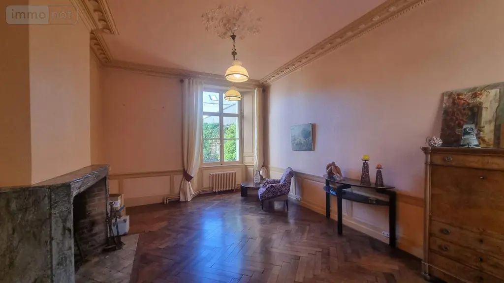Maison a vendre Mayenne 53100 Mayenne 53 339 m2 11 pièces 290920 euros 046/892 002