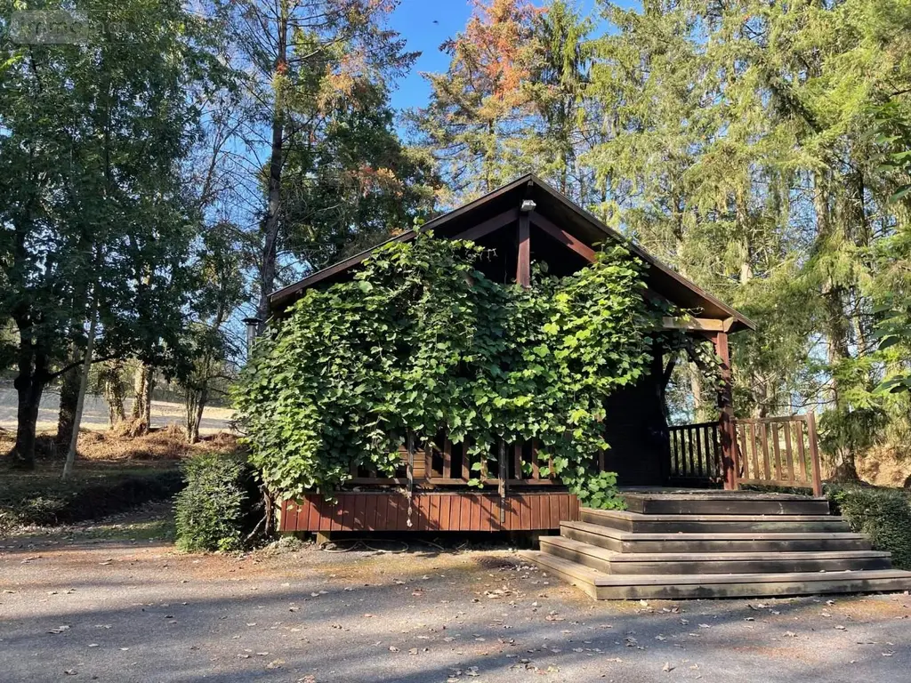 Terrains de loisirs bois etangs a vendre Oisseau 53300 Mayenne 53 167200 euros 046/894 004