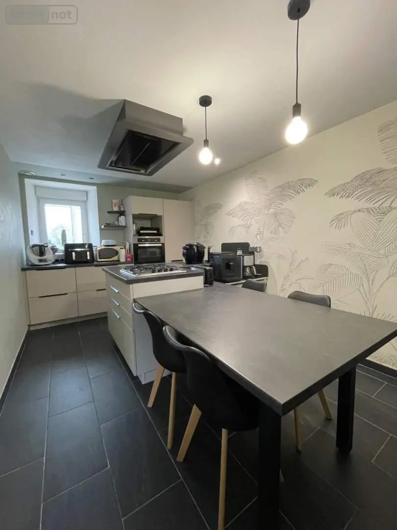 Maison a vendre Commer 53470 Mayenne 53 114 m2 6 pièces 187200 euros 046/900 009