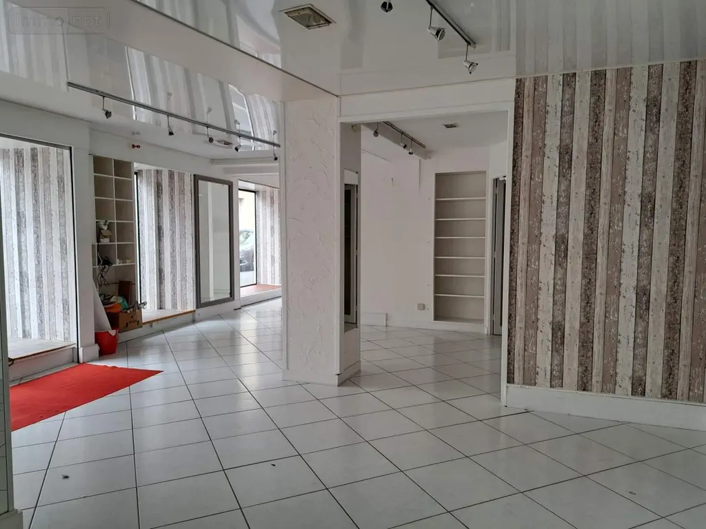 Fonds et murs commerciaux a vendre Craon 53400 Mayenne 53 100 m2 3 pièces 73720 euros 076/2681-CO/GRI 002