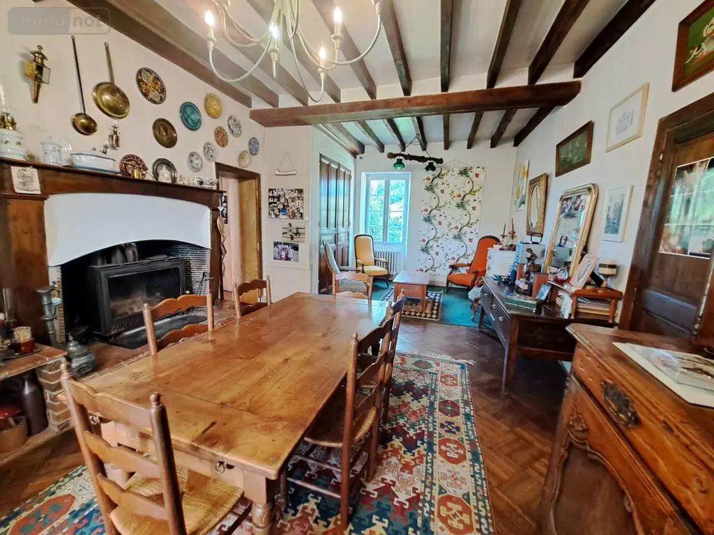 Propriete a vendre Livré-la-Touche 53400 Mayenne 53 320 m2 11 pièces 363800 euros 076/2711-GIL 005