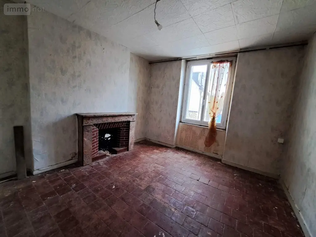 Fonds et murs commerciaux a vendre Craon 53400 Mayenne 53 100 m2 5 pièces 37400 euros 076/2747-MOR 003
