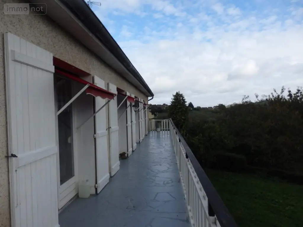Viager maison Moroges 71390 Saône-et-Loire 71 118 m2 9 pièces 100000 euros 2-25 007