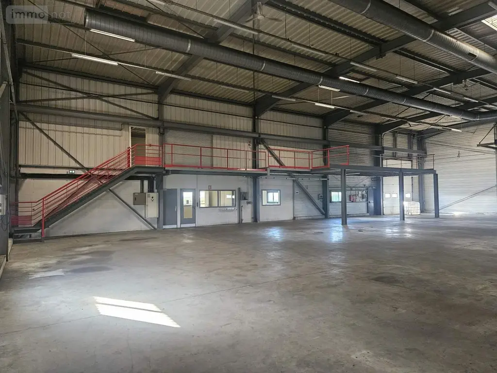 Location fonds et murs commerciaux Saint-Paterne-Racan 37370 Indre-et-Loire 37 1170 m2 4 pièces 5000 euros 132265 004