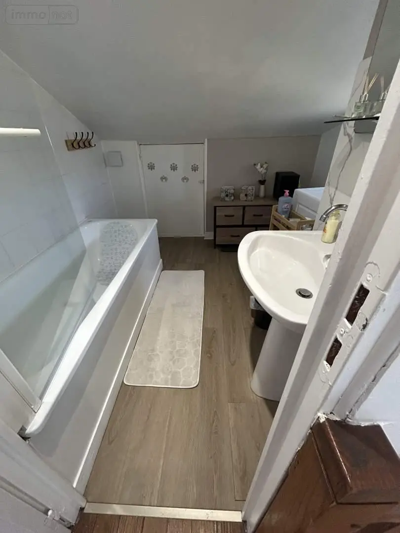 Location maison Saint-Saëns 76680 Seine-Maritime 76 31 m2 2 pièces 510 euros 016/2818/MAV 006
