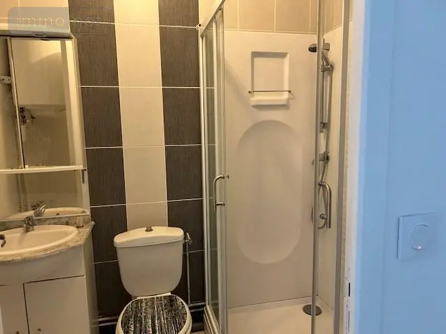 Location appartement Saint-Saëns 76680 Seine-Maritime 76 36 m2 2 pièces 510 euros 016/2820/MA 003