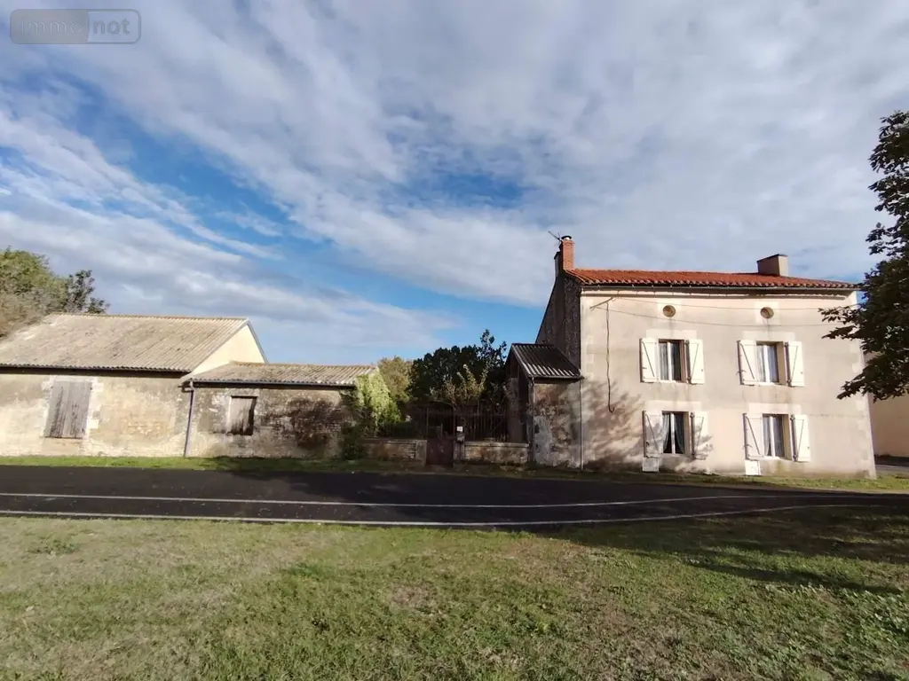 Maison a vendre Saint-Martin-la-Pallu 86380 Vienne 86 86 m2 4 pièces 107000 euros 018/1049 001