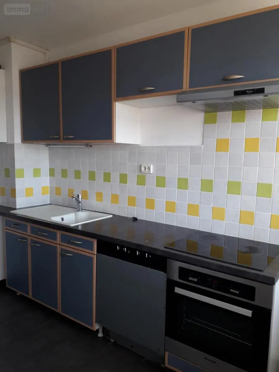 Location appartement Laval 53000 Mayenne 53 73 m2 3 pièces 740 euros 53006-L311 002