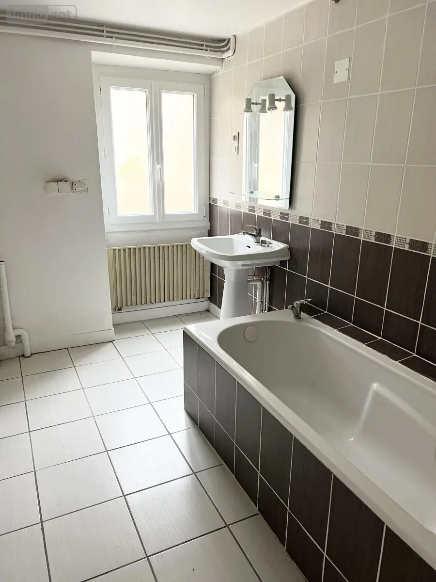 Maison a vendre Oucques La Nouvelle 41290 Loir-et-Cher 41 102 m2 3 pièces 79500 euros 41029-7 001