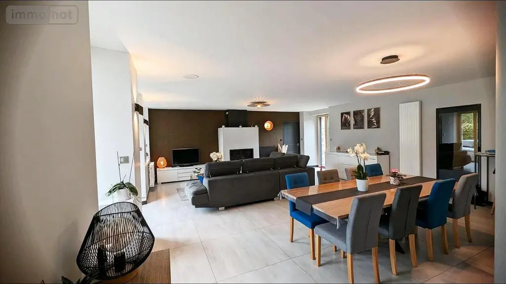 Maison a vendre Brie 35150 Ille-et-Vilaine 35 204 m2 8 pièces 385318 euros 35024-1200 002