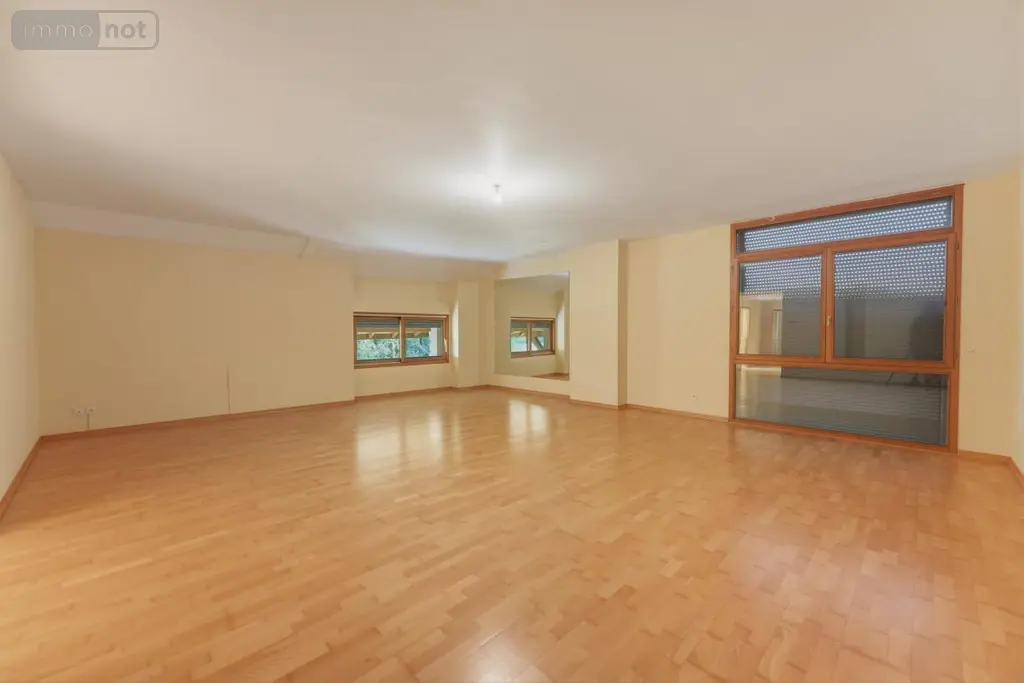 Maison a vendre Divonne-les-Bains 01220 Ain 01 661 m2 11 pièces 2500000 euros 01047-868 019