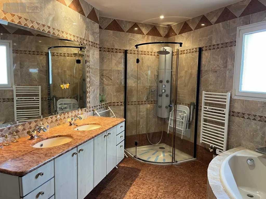 Maison a vendre Luçon 85400 Vendée 85 181 m2 6 pièces 449900 euros 85088-2303 009